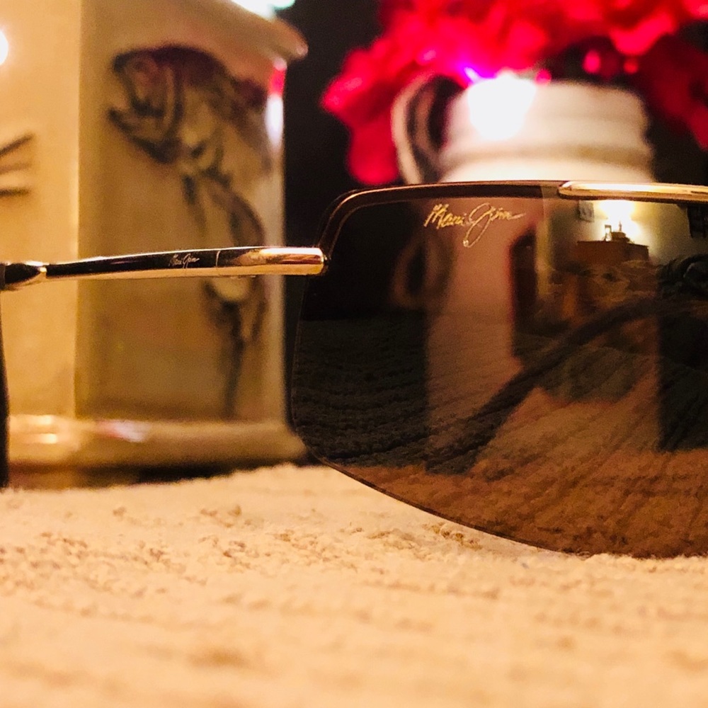 Maui Jim “SANDBAR” polarized sunglasses